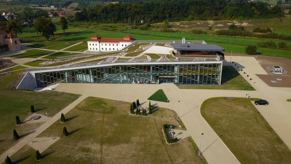 Zaproszenie do współpracy — rozwijaj biznes w RCNT