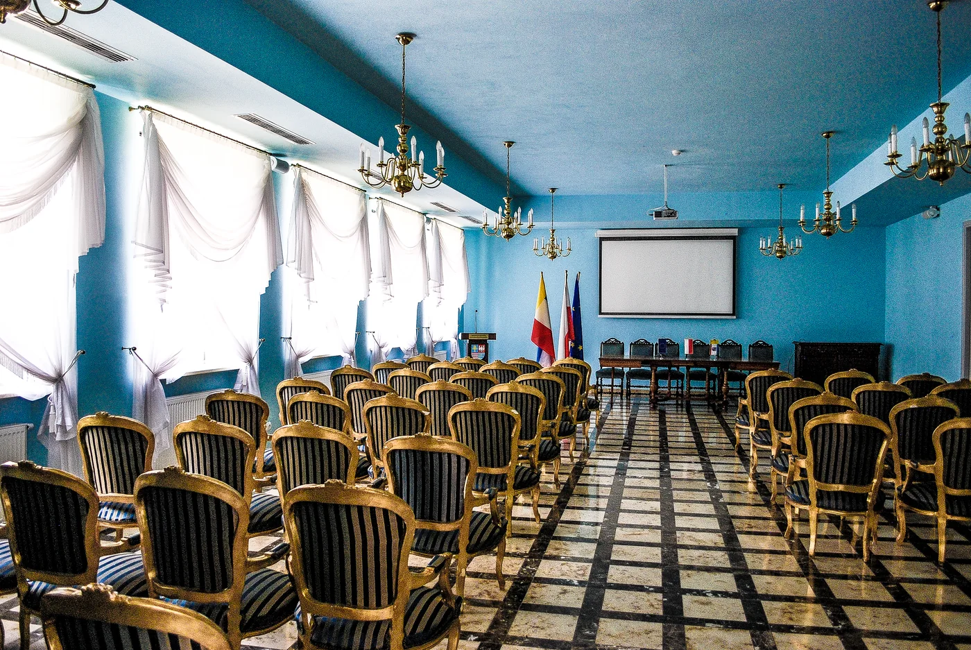 Sala „niebieska” (dawna oficyna)